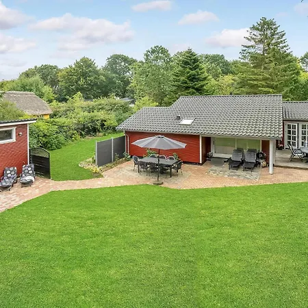 Amazing Home In Glesborg With Sauna Glesborg