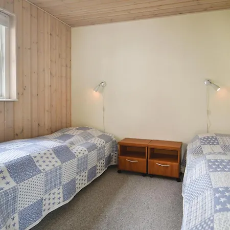 Amazing Home In Glesborg With Sauna Casa de Férias
